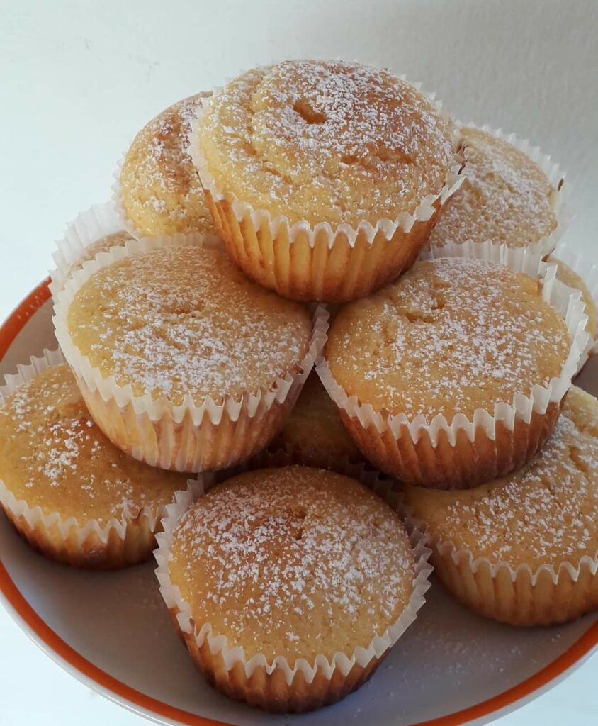 Délután sütöttünk a gyerekekkel közösen citromos muffint Közösségi